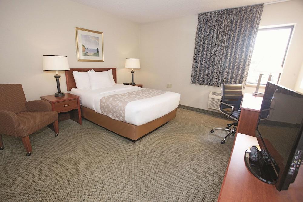 La Quinta Inn By Wyndham Milwaukee Airport / Oak Creek Luaran gambar