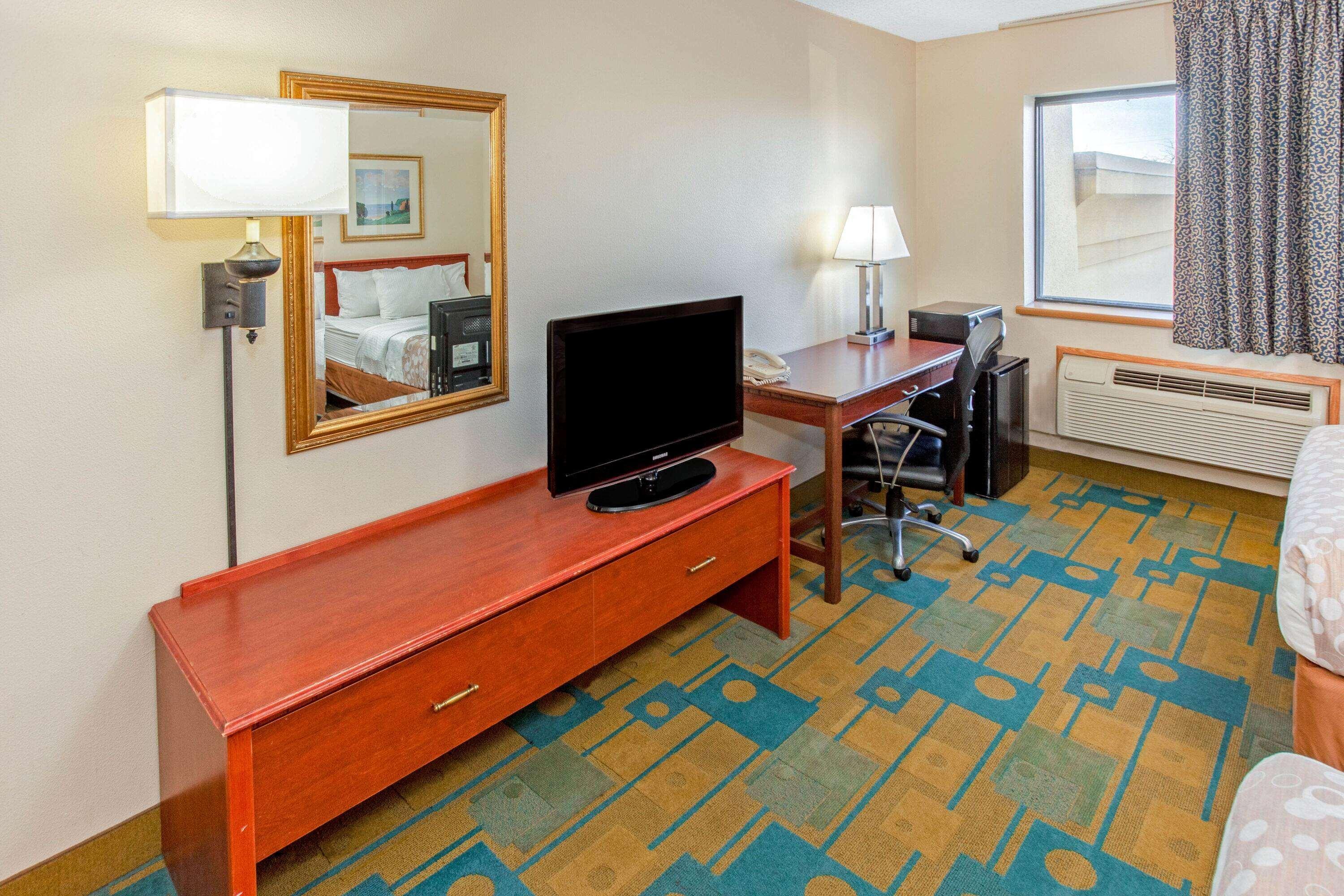 La Quinta Inn By Wyndham Milwaukee Airport / Oak Creek Luaran gambar